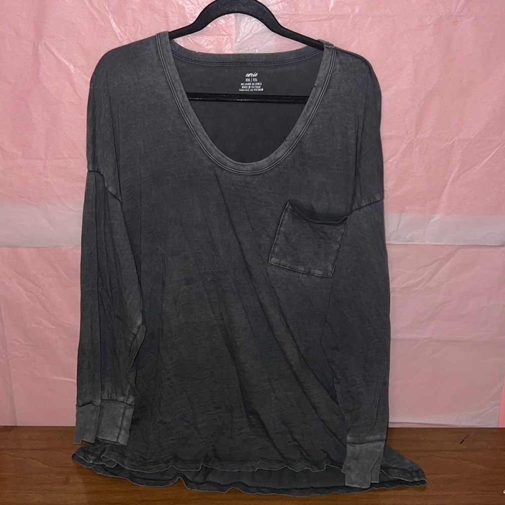 Aerie Intentionally Distressed Gray Long Sleeve Pocket T-Shirt Size XXL